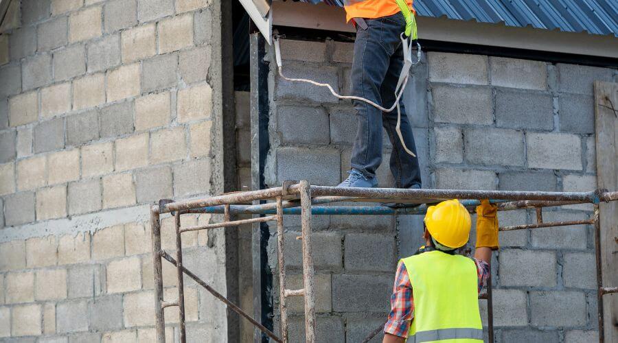 Expert Emergency Roof Repairs services in Clarendon, AR